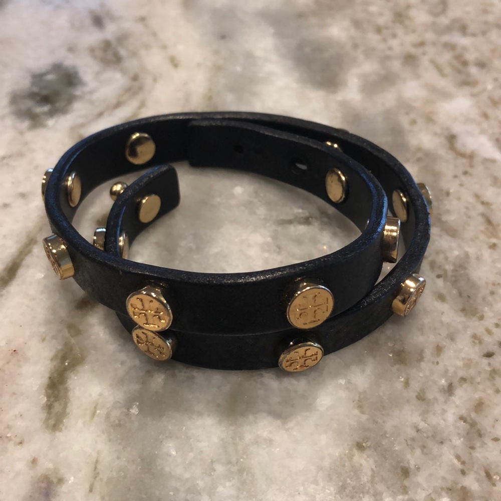 Tory Burch classic leather bracelet!